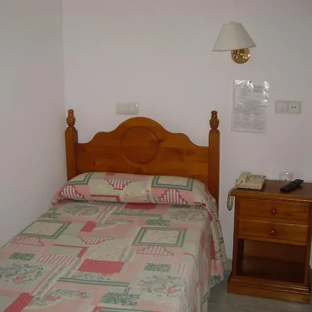 Hotel La Glorieta Banos De Montemayor